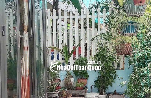 Bán nhà 3 tầng Tttp Biển Nha Trang tại hẻm Mai Xuân Thưởng , P. Vĩnh Hải ,Nha Trang , Khánh Hoà