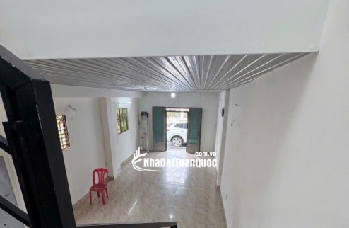 Bán nhà mặt phố Linh Trung, Thủ Đức, 52m², 3.95  tỷ, sổ hồng