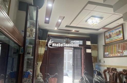 Bán nhà 4 tầng, 52m², 4PN, 4WC, Hiệp Bình Phước, Thủ Đức, 7.55  tỷ