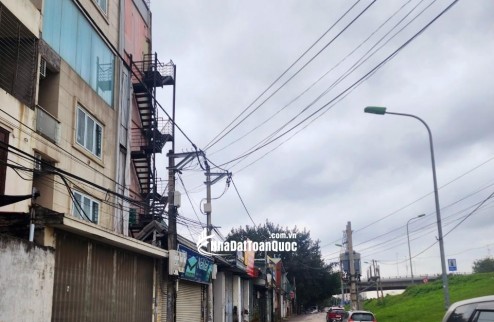 BÁN ĐẤT BÁT KHỐI 22tỷ 126m MẶT TIỀN 6m,NGÕ Ô TÔ TRÁNH ĐỖ,VỈA HÈ,LONG BIÊN
