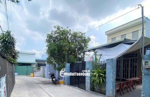 BÁN NHÀ MẶT TIỀN - ĐƯỜNG BÊ TÔNG 5M - THỊ TRẤN HÓC MÔN - GIÁ CHỈ 4,9 TỶ (THƯƠNG LƯỢNG)