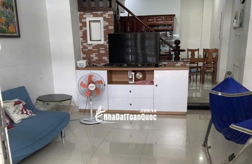 Bán nhà 3 tầng, 54m², 3PN, 3WC, Nguyễn Duy Trinh, Q.9 - 4.3 tỷ