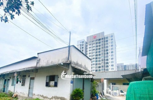 GIÁ HƠN 4 TỶ - ĐẤT TẶNG DÃY TRỌ GẦN CHUNG CƯ PICITY QUẬN 12 – DIỆN TÍCH KHỦNG – HẺM XE TẢI
