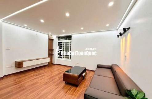 Bán dòng tiền 54m giá 9 tỷ 9 phòng cho thuê ô tô tại Hoàng Đạo Thành Thanh Xuân
