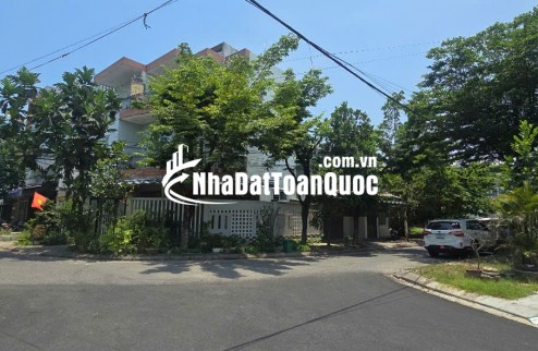 Nhà lô góc diện tích lớn vừa ở vừa có dãy nhà trọ cho thuê