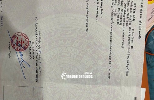 1 CẶP TRẦN NHÂN TÔNG ĐỐI DIỆN NGÂN HÀNG SACOMBANK, GIÁ 12,5 TỶ