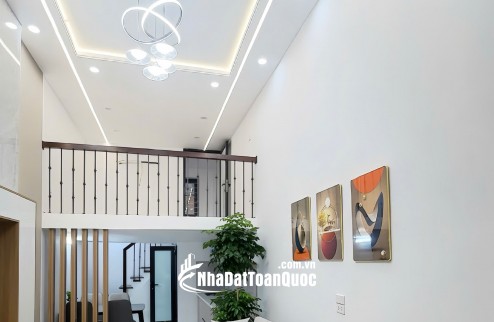 Nhà đẹp hai mặt ngõ Tôn Đức Thắng, 30m2, 6.1 tỷ, nhà xây tâm huyết, thiết kế hiện đại, khu vực trung tâm nhiều tiện tích.