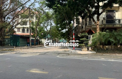 VỊ TRÍ ĐẮC ĐỊA – LÔ GÓC HIẾM – VỈA HÈ RỘNG – KINH DOANH – XÂY BIỆT THỰ

