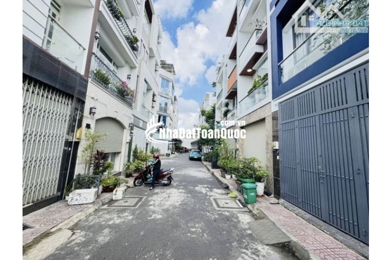 Tô Hiệu - HXH ngủ nhà - 66m2 - 4 tầng- giá 9,3 tỷ