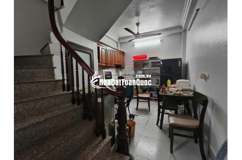 HIẾM -NHÀ LƯƠNG KHÁNH THIỆN - GẦN HỒ ĐIỀU HOÀ ĐỀN LỪ, 3 BƯỚC RA Ô TÔ TRÁNH