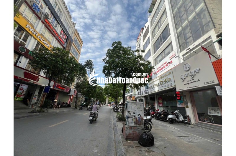 Bán nhà mặt phố TRƯƠNG CÔNG GIAI, KINH DOANH ĐỈNH, VỈA HÈ RỘNG