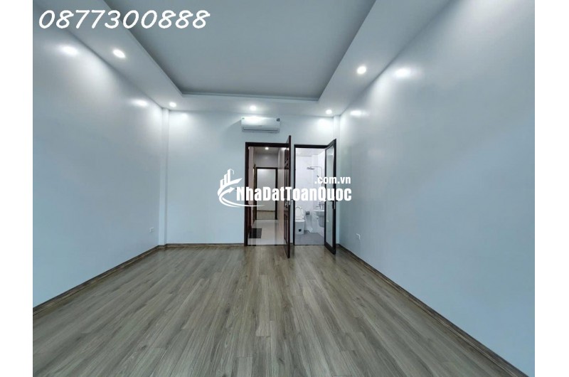 NHÀ LA KHÊ 7 TỶ 45M, NGÕ THÔNG, OTO, THANG MÁY NHẬP KHẨU