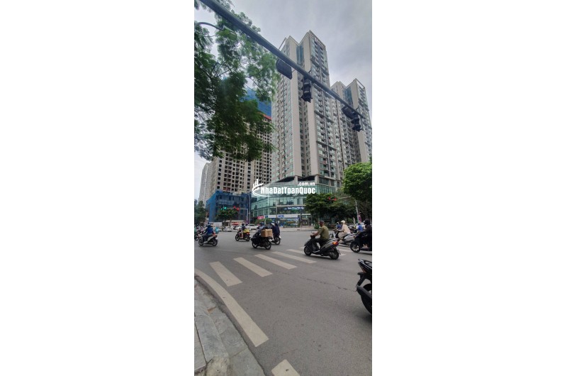 Bán chung cư 63 Ngụy Như Kon Tum, 76m2, 5.5tỷ