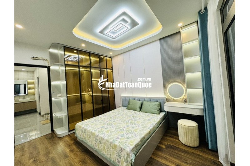 NHÀ ĐẸP THANH XUÂN - 35M2 - 7.7 TỶ - Ô TÔ VÀI CHỤC BƯỚC - GẦN HỒ THOÁNG MÁT - FULL NỘI THẤT