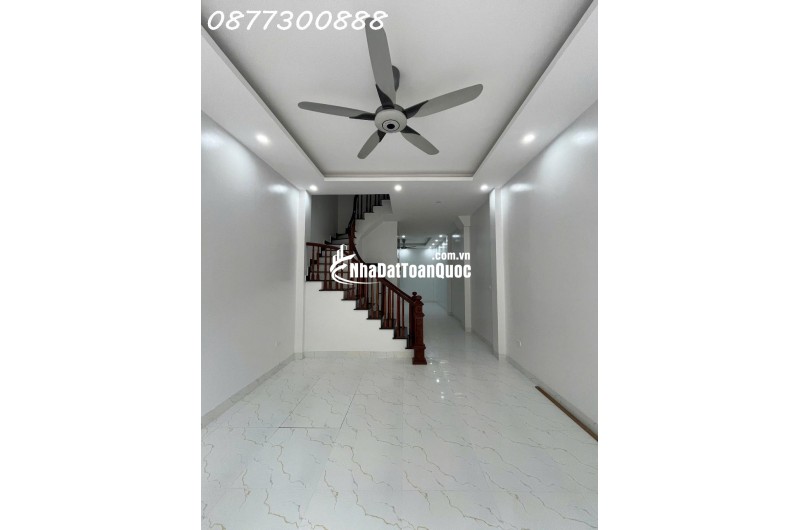 NHÀ LA KHÊ 7 TỶ 45M, NGÕ THÔNG, OTO, THANG MÁY NHẬP KHẨU