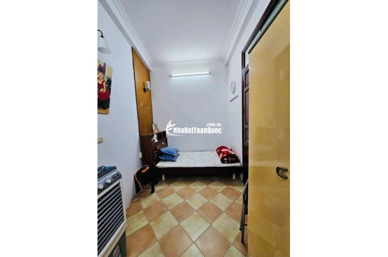 Cách 1 Nhà Ra Ô Tô, Vị Trí Siêu Đẹp. Nhà Dân Xây Khung Cột Chắc Chắn , Khách Mua Về Lên Tầng , Lắp Thang Máy Thoải Mái - hiện tại cho thuê 20