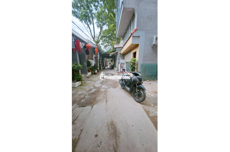 chính chủ b.á.n đất phân lô Triều Khúc oto ngủ trong đất 50m, tương lai mặt đường Lương Thế Vinh kéo dài. diện tích 50m chỉ 13.xt