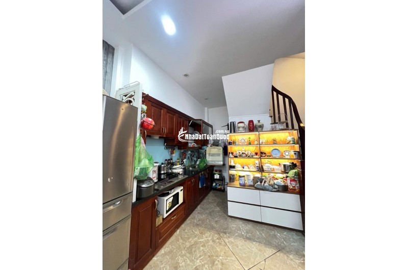 TRỊNH ĐÌNH CỬU - 36M2 - 10M RA PHỐ - NHÀ MỚI ĐẸP - FULL NỘI THẤT - LÔ GÓC THOÁNG SÁNG