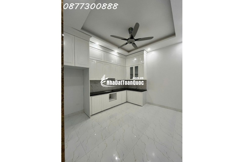 NHÀ LA KHÊ 7 TỶ 45M, NGÕ THÔNG, OTO, THANG MÁY NHẬP KHẨU