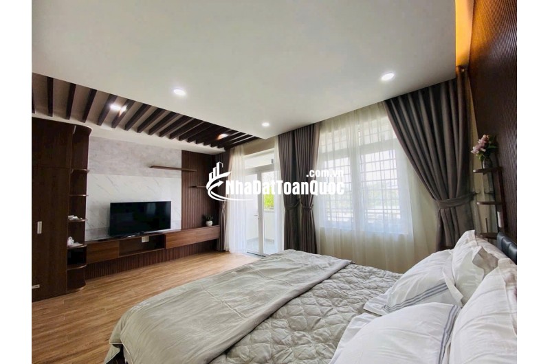 Bán nhà Hiệp Phú - Thủ Đức – 150m² – Đường 12m – thích hợp ở hoặc làm văn phòng.