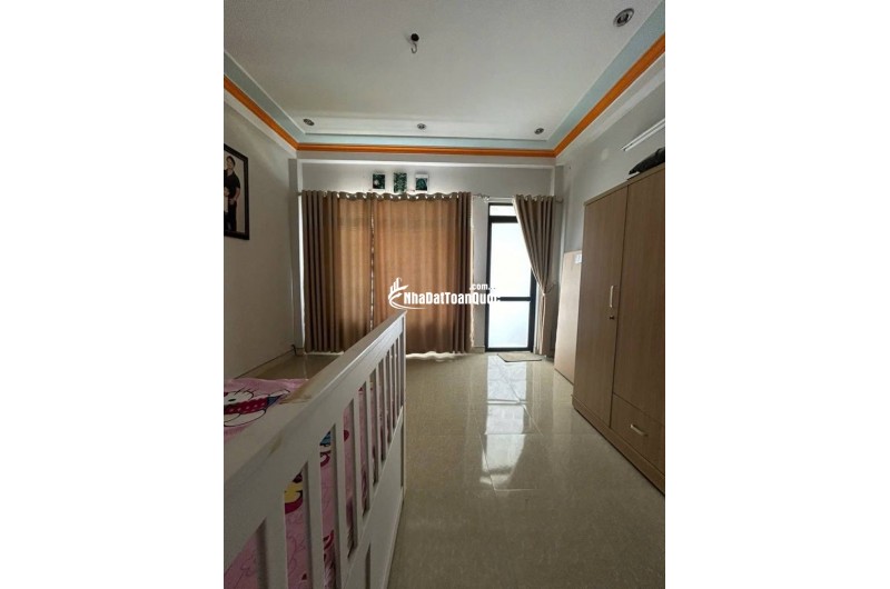 Bán nhà Lê Hồng Phogn , Hà Đông 45m xây 4 tầng , oto tránh Giá nhỉnh 10 tỷ