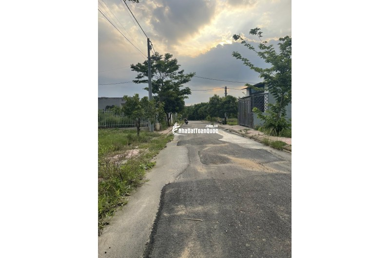 Bán đất gần Trường Trịnh Hoài Đức, 165m2 thổ cư, Bình MInh, Đồng Nai
