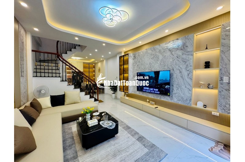 BÁN NHÀ LẠC LONG QUÂN, 40M RA HỒ TÂY - 60M X MT 5M - NGÕ TRƯỚC THÔNG