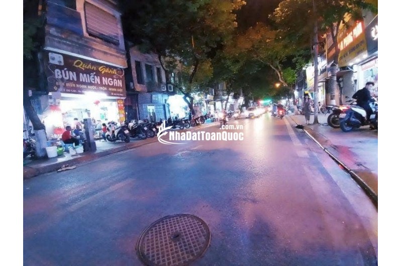 Bán Đất Phố Đội Cấn- BA ĐÌNH. 85m2 =12 Tỷ. 141TR/1M2. SỔ Vuông