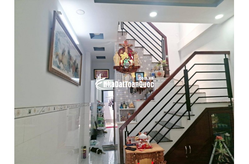 CĂN NHÀ 2 TẦNG, 48M2, HẺM LÊ VĂN LƯƠNG, QUẬN 7 - CHỈ 4.5 TỶ, SỔ HỒNG RIÊNG!