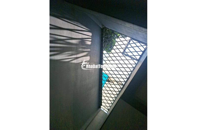 CĂN NHÀ 2 TẦNG, 48M2, HẺM LÊ VĂN LƯƠNG, QUẬN 7 - CHỈ 4.5 TỶ, SỔ HỒNG RIÊNG!
