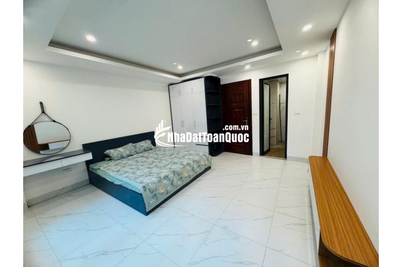 NHÀ ĐẸP MỚI XÂY MIÊU NHA- THANG MÁY- SÁT PHỐ- NGÕ Ô TÔ TRÁNH CÁCH NHÀ 10M- FULL NỘI THẤT- GIÁ 6,X TỶ