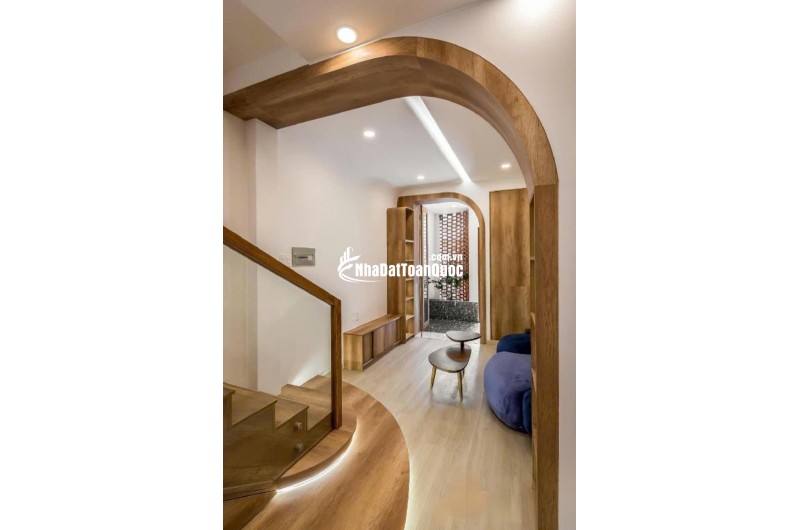 Nở hậu tài lộc (3.3/6.25) - 1 chiếc homestay xinh đẹp trong lòng phố_ sg quận 7 với thiết kế hiện đại full nội thất cao cấp gỗ tự nhiên, xịn xò.
