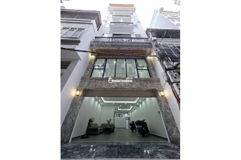 TOÀ VĂN PHÒNG KẾT HỢP NHÀ Ở ĐỈNH CAO CẦU GIẤY - GARA 2 Ô TÔ - 10M RA PHỐ - KINH DOANH - NGÕ THÔNG - PHÂN LÔ VIP - KHU HIẾM NHÀ BÁN