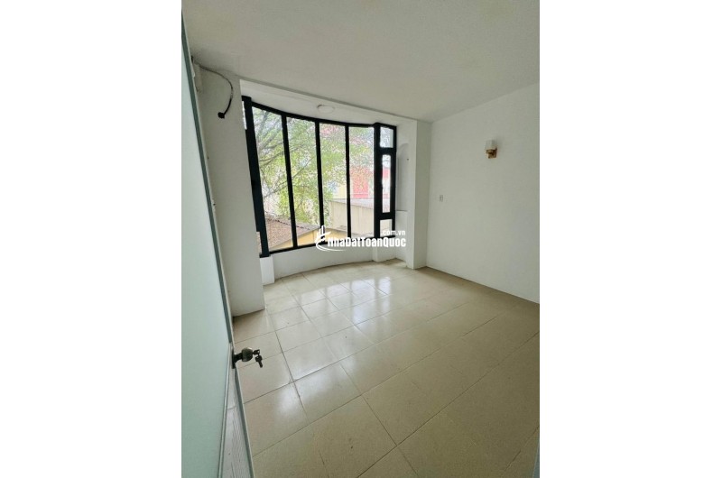 Nhà Nở Hậu Đẹp 37m², 4PN – Hẻm 4m, Giáp Q1 – Giá Mềm 4.1 Tỷ