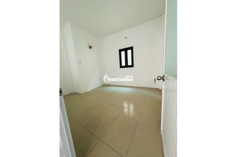 Nhà Nở Hậu Đẹp 37m², 4PN – Hẻm 4m, Giáp Q1 – Giá Mềm 4.1 Tỷ
