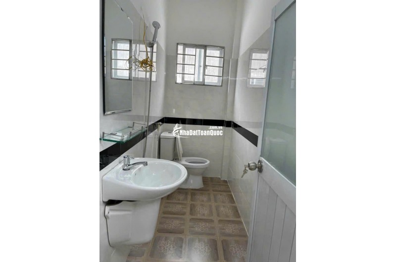 NHÀ SỔ RIÊNG, NHÀ BÈ, CÁCH MẶT TIỀN HUỲNH TẤN PHÁT 30M, 42M2, 2 TẦNG, DƯỚI 4 TỶ