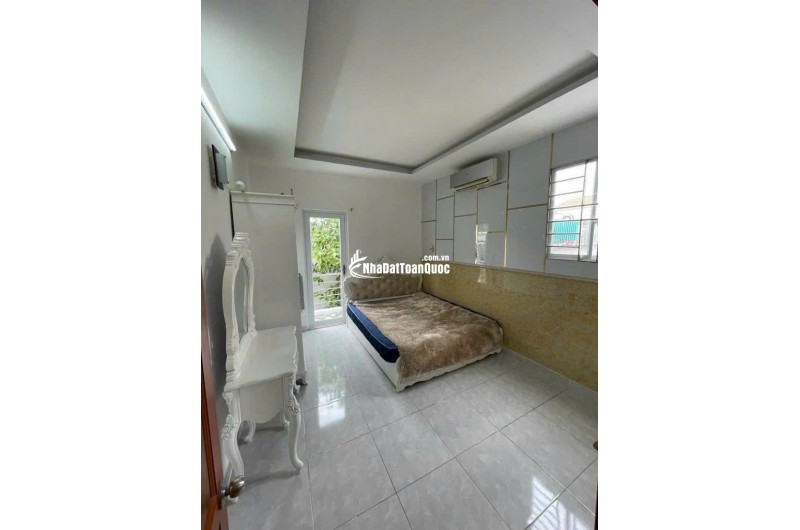 NHÀ SỔ RIÊNG, NHÀ BÈ, CÁCH MẶT TIỀN HUỲNH TẤN PHÁT 30M, 42M2, 2 TẦNG, DƯỚI 4 TỶ