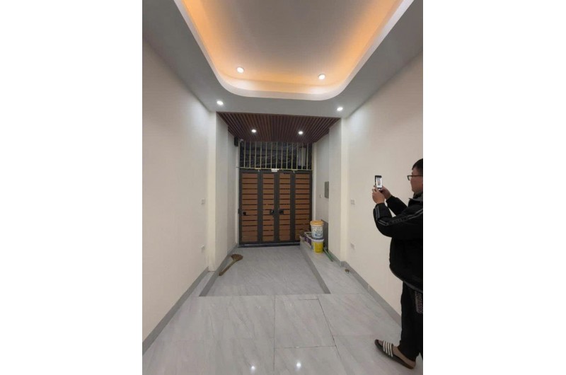 Bán nhà riêng tại Thụy Khuê, 8,1 tỷ, 43 m2, giá cực chất