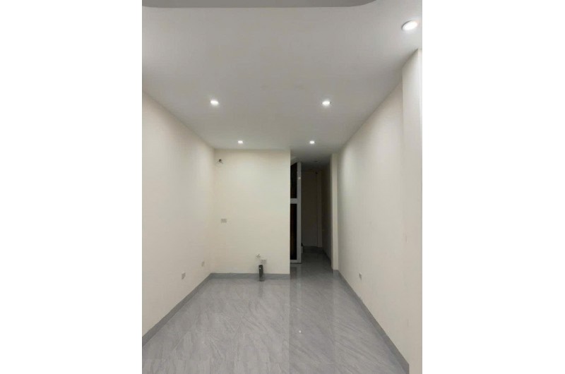 Bán nhà riêng tại Thụy Khuê, 8,1 tỷ, 43 m2, giá cực chất