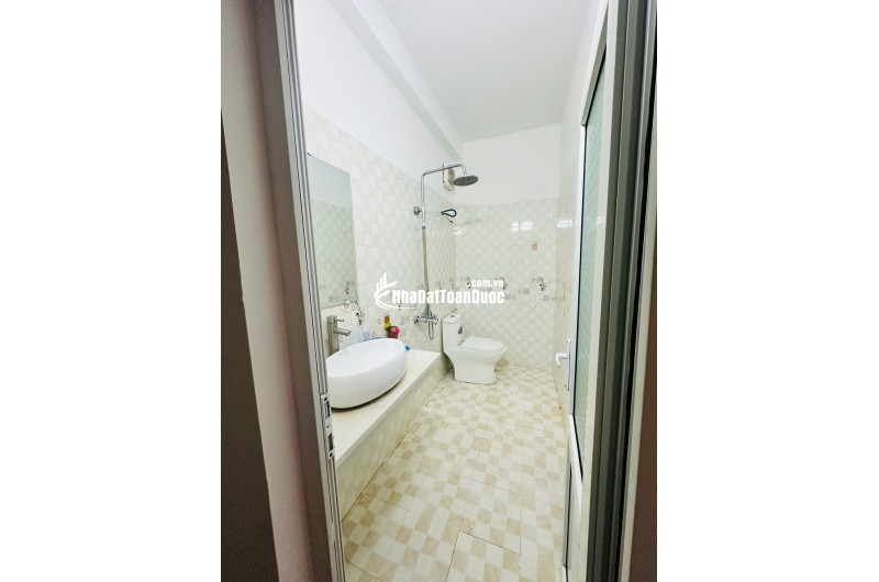 Bán nhà 41,5m2 3 tầng Hạ Lũng, Hải An gần trường mầm non, cấp 1,2, chợ Hạ Lũng, khu dân cư văn minh-- an ninh tốt, Giá hơn 2,8 tỷ