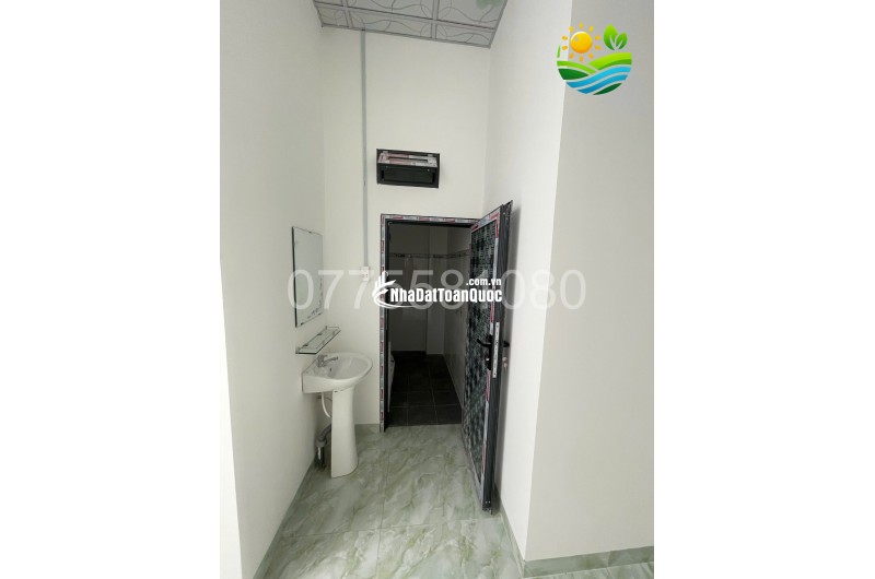 Nhà mới Bình Minh, 105m2 tc, có hđ thuê 3 tr/th, cạnh trường Trịnh Hoài Đức