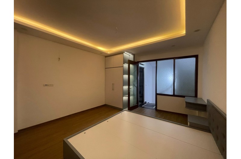 Căn nhà phố Hạ Đình - 30m2, mặt tiền 3.9m - Trung tâm Thanh Xuân - 7.5 tỷ