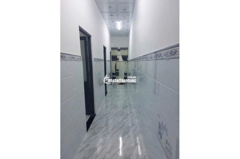 Bán nhà cấp 4 đẹp 252m2, 3PN, 1WC, mặt tiền rộng tại Tân Thông Hội