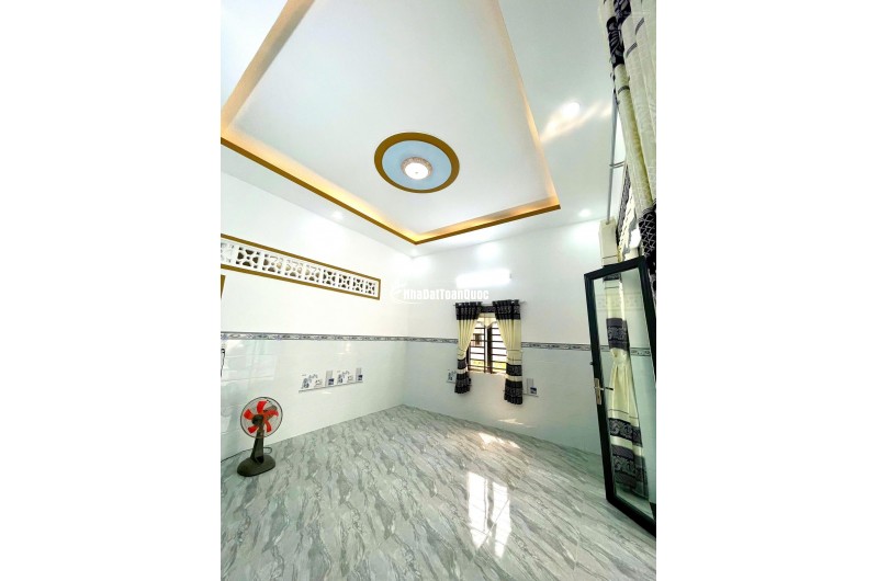 Bán nhà cấp 4 đẹp 252m2, 3PN, 1WC, mặt tiền rộng tại Tân Thông Hội