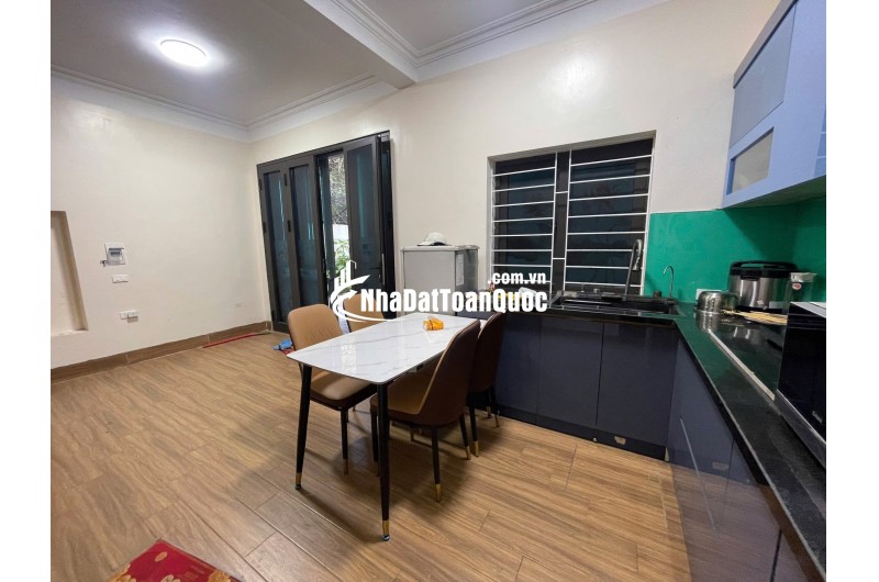 Bán  Nhà Định Công Thượng 30m2 4T 5m MT 6.95 tỷ Hoàng Mai NGÕ THÔNG THOÁNG_ VỊ TRÍ ĐẸP - Ô TÔ ĐỖ CỬA