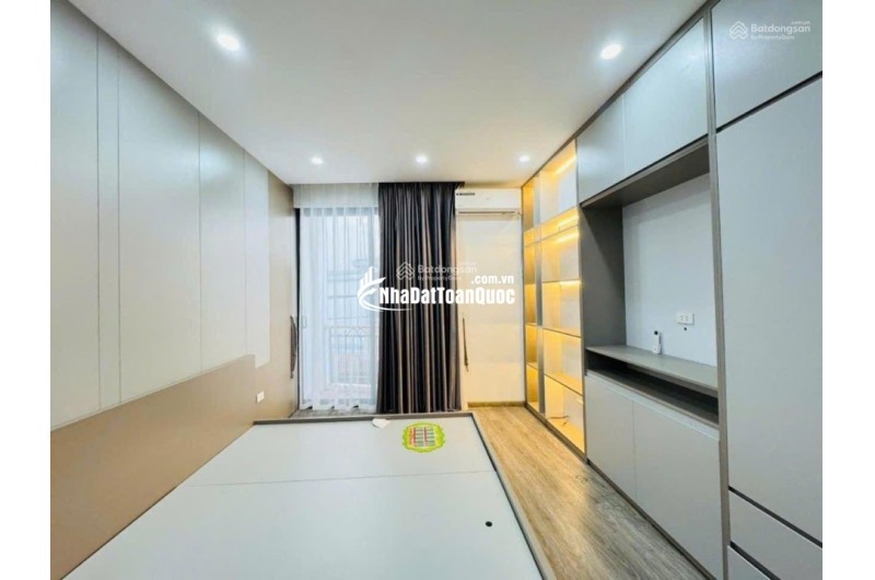Bán nhà Đại Từ, 34m2, MT 3.7m, ngõ ô tô tránh đỗ ngày đêm, giá 6 tỷ