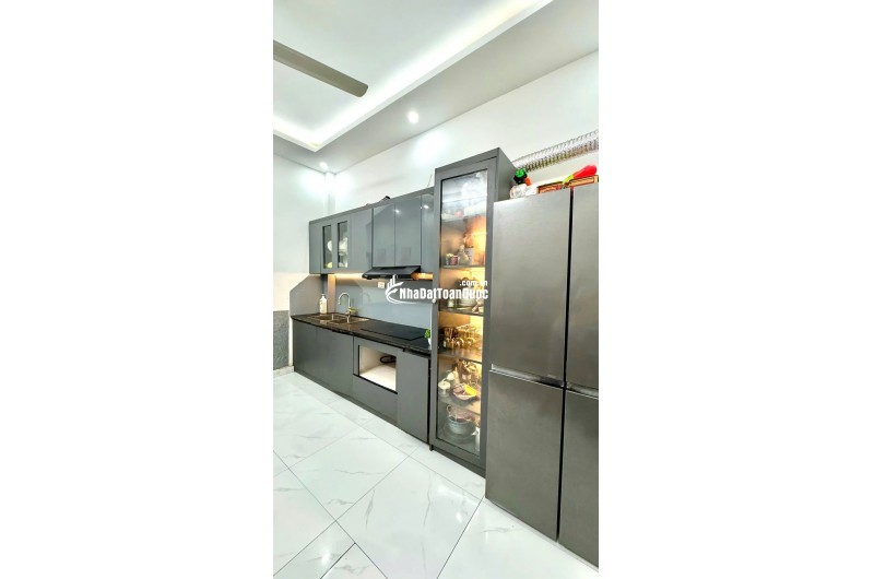 bánn nhà  Khuyến Lương 40m2. 5 tầng. mặt tiền3.5m giá dẹp  7.3 tỷ Hoàng Mai Hà Nội
