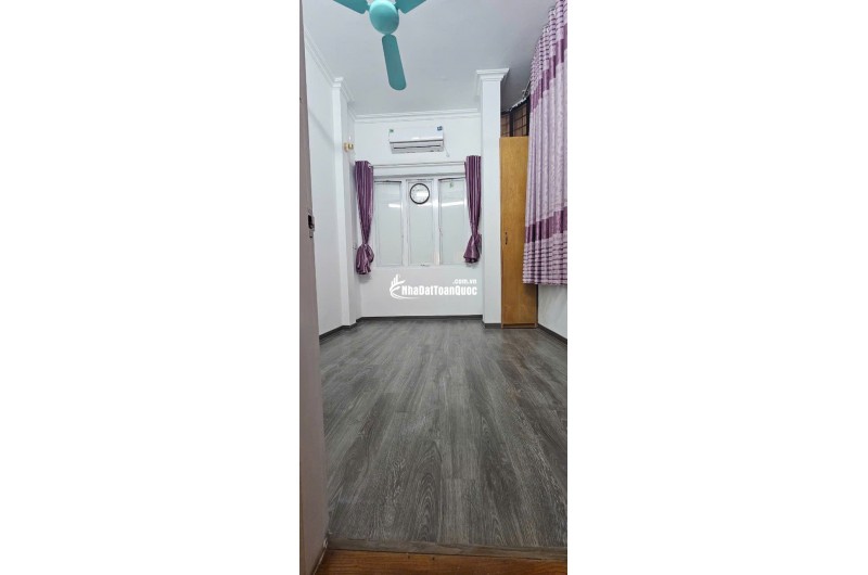 3.7 TỶ - 5 TẦNG - NHÀ ĐẸP Ở NGAY - KCBT CHẮC CHẮN - TRUNG TÂM ĐỐNG ĐA