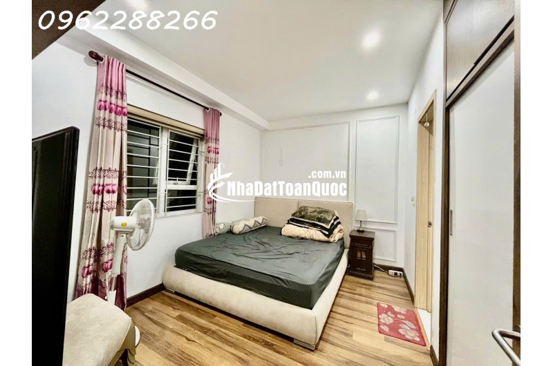 Bán gấp nhà lk tại KĐT Văn Phú, 10,7 tỷ, 35m2, 5T thang máy Hà Đông