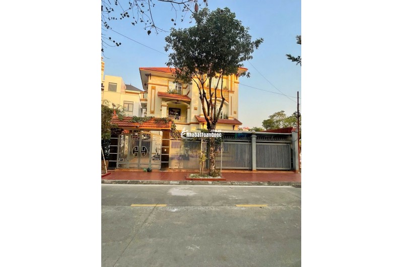 Bán Căn Nhà Biệt ,Khu Đảo Rều - Đường Hoàng Quốc Việt  - Cái Dăm Bãi Cháy- TP Hạ Long- Quảng Ninh